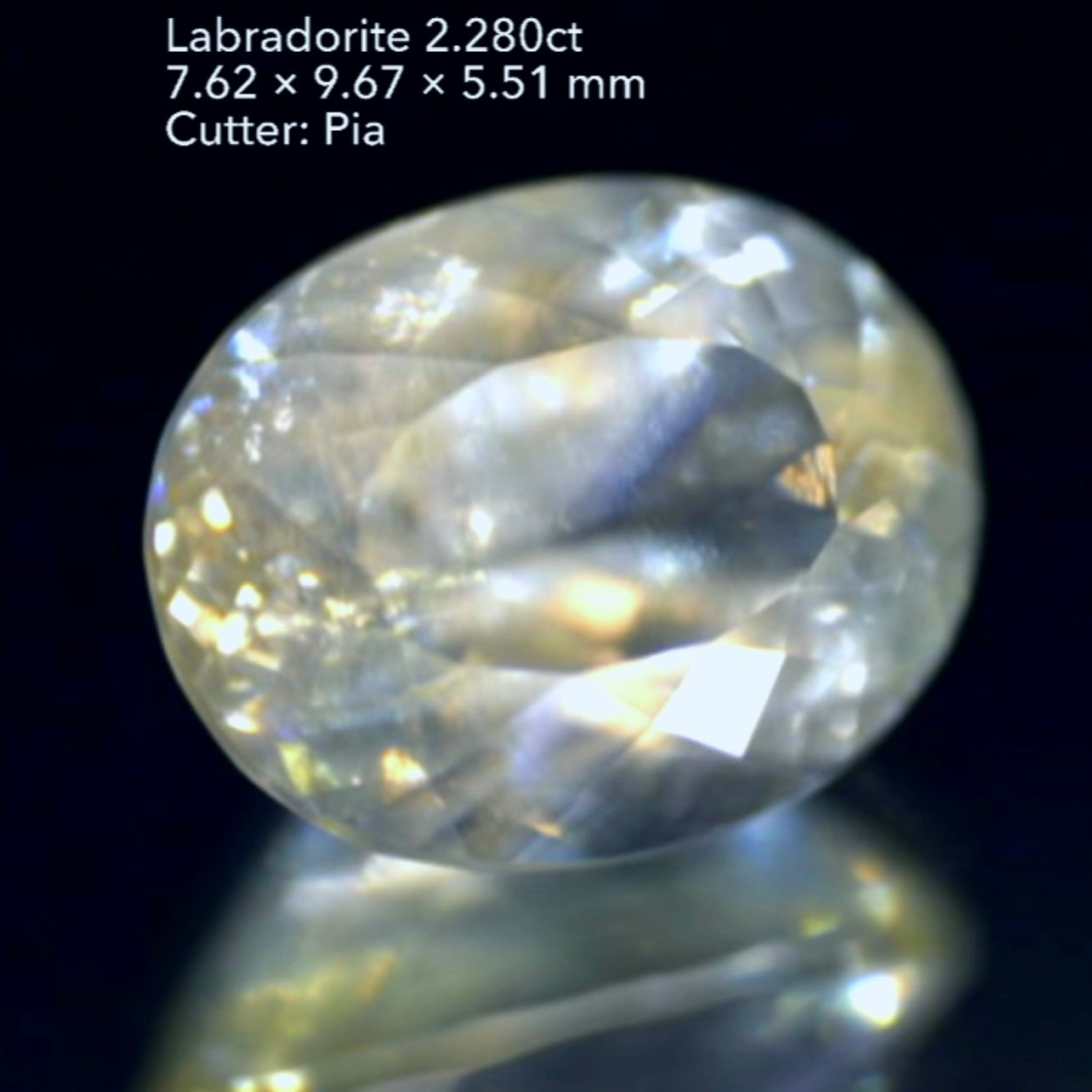 『溶けない氷河感』独特の雰囲気を楽しむラブラドライト2.280ct💎ピアッちゃん作品👍GTJ名物【HPオークション】こちらはクーポンはごめんなさい🙏