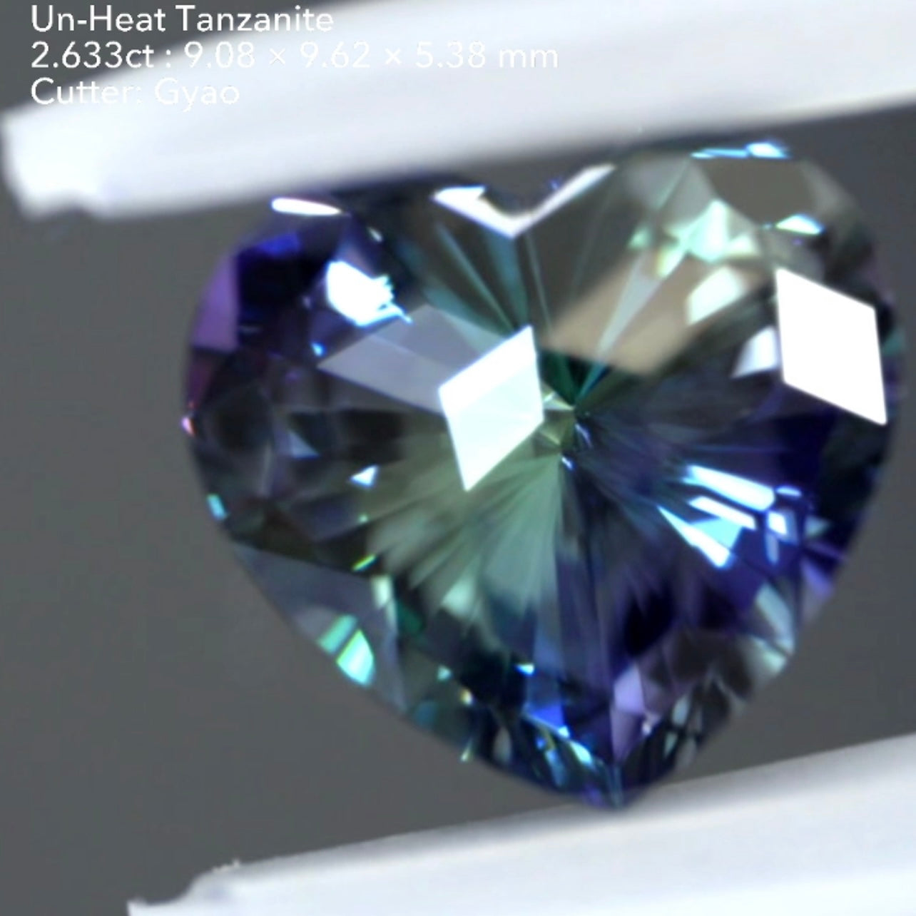【SOLD OUT】ハートにキューブカットを施した世界に一つの美色非加熱タンザナイト(ゾイサイト)2.633ct💎ゲオちゃん作品🌈こちらはお問合せ一番乗り特価でご紹介です♪