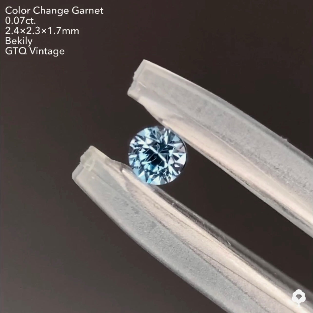 【お客様専用ページ】No.5️⃣ベキリー(カラーチェンジ)ガーネット0.07ct❤️🔥全サイトで販売スタートLive💎✨❤️🔥🔦