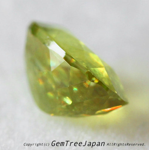 💕お家時間を楽しく💕“ステイホームオークション”でご紹介❗️貴重なグリーン系マダガスカル産スフェーン2.24ct