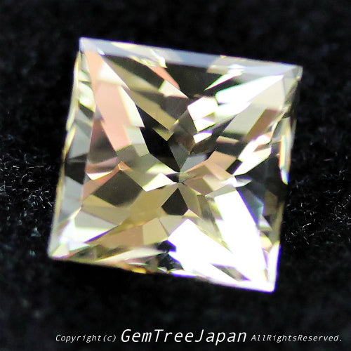 師匠作品“クラウン太鼓橋カット”ラブラドライト2.28ct💎