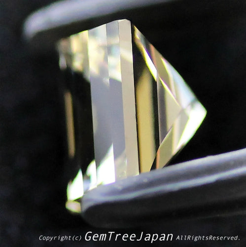 師匠作品“クラウン太鼓橋カット”ラブラドライト2.28ct💎