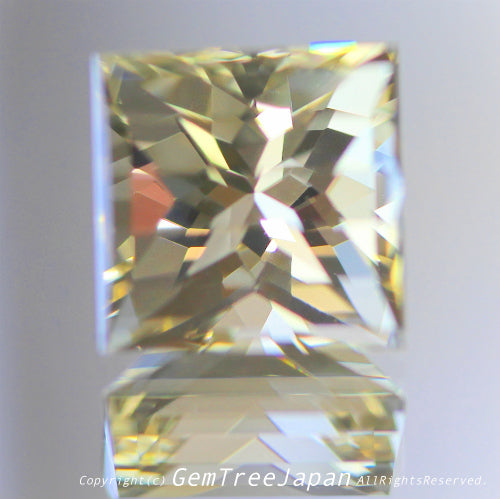 師匠作品“クラウン太鼓橋カット”ラブラドライト2.28ct💎