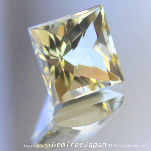 師匠作品“クラウン太鼓橋カット”ラブラドライト2.28ct💎