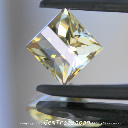 師匠作品“クラウン太鼓橋カット”ラブラドライト2.28ct💎
