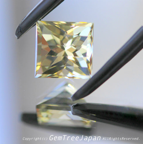 師匠作品“クラウン太鼓橋カット”ラブラドライト2.28ct💎
