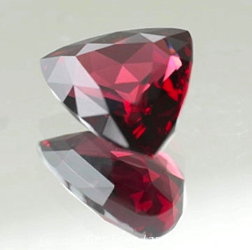 美しきバーガンディーレッド🍷ロードライトガーネット 2.36ct✨レイちゃん作品💎6/19LIVE配信「朝からLIVE三昧DAY第1部」より