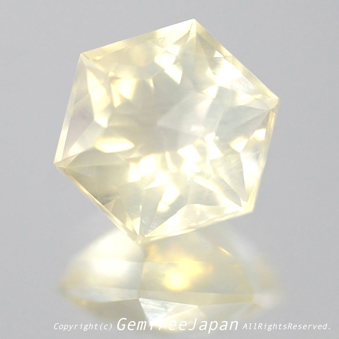 六芒星が煌く「ナシテー」6角形のラブラドライト2.53ct👍師匠作品💎突如開催❗️GTJ名物【時短オークション】こちらはクーポンはごめんなさい🙏