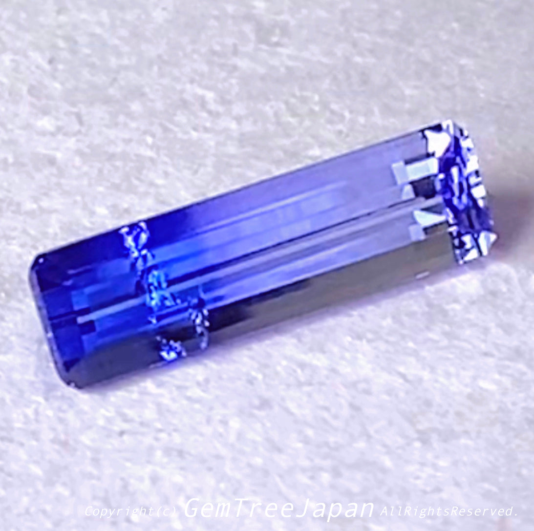 超美色のバイカラータンザナイト2.57ct✨「"GTQ"ビンテージ作品