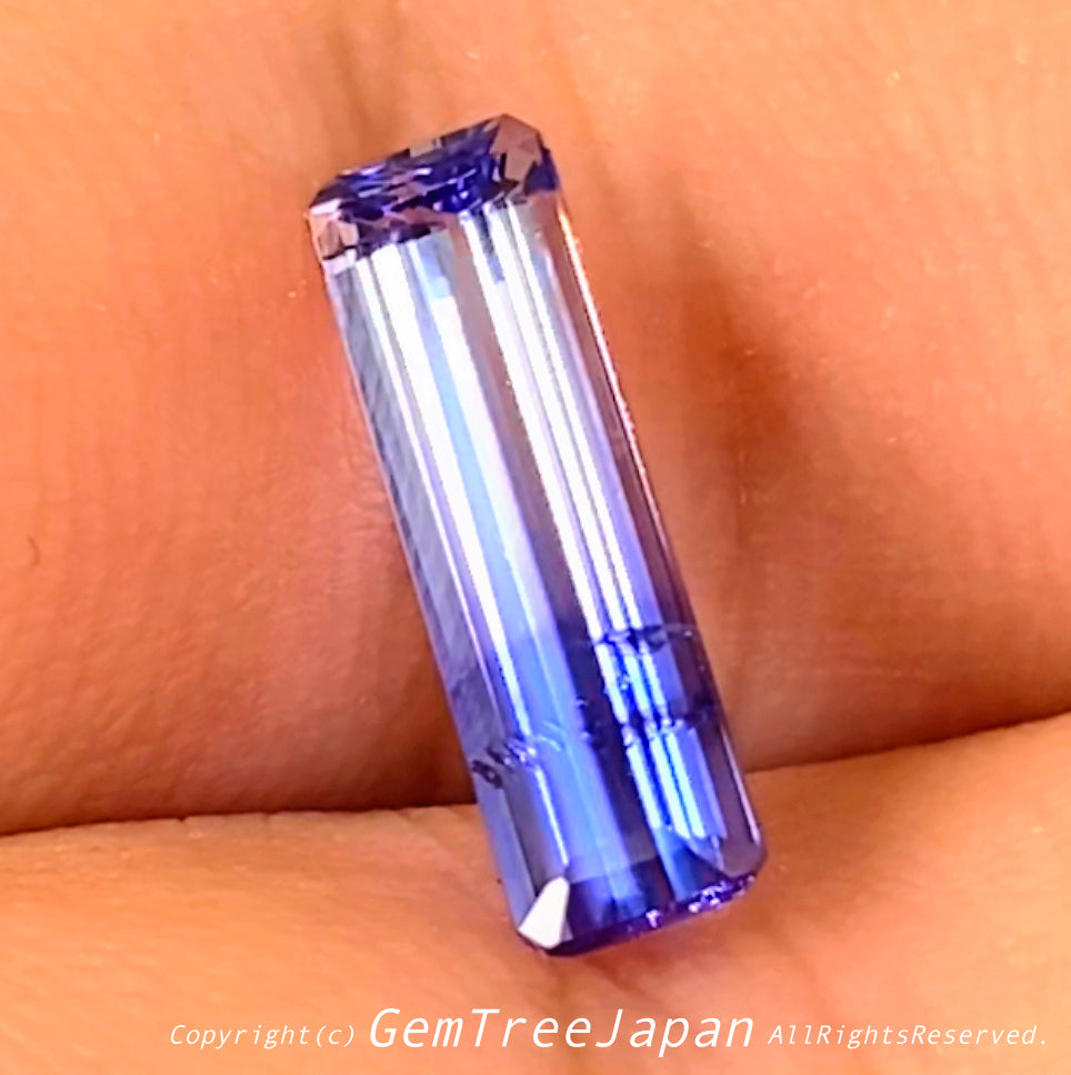 超美色のバイカラータンザナイト2.57ct✨「"GTQ"ビンテージ作品