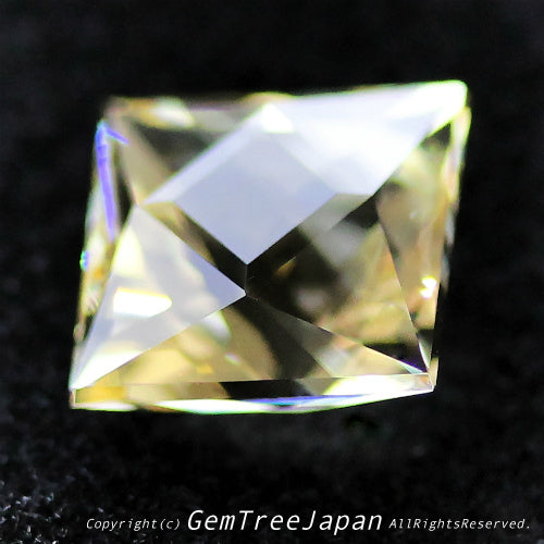師匠作品“テーブル面縁取りカット”ラブラドライト2.65ct💎