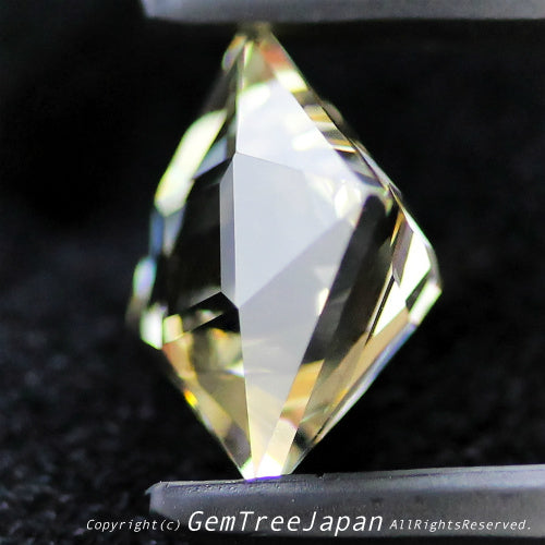 師匠作品“テーブル面縁取りカット”ラブラドライト2.65ct💎