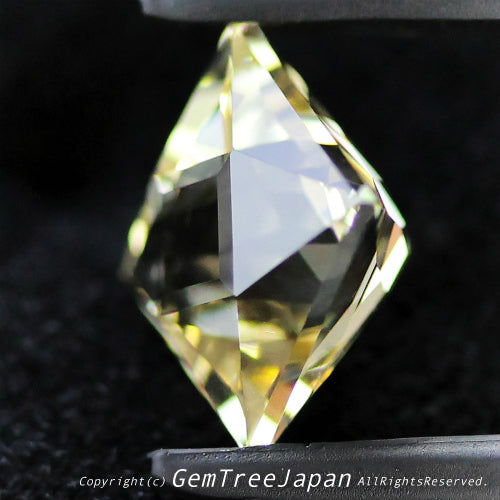師匠作品“テーブル面縁取りカット”ラブラドライト2.65ct💎