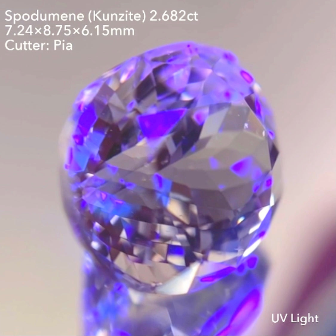 ほんのりピンクがキラキラ輝くクンツァイト2.682ct✨ピアッちゃん作品