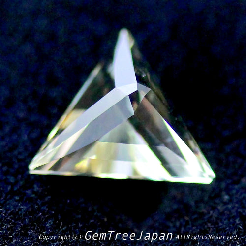 師匠作品“トライアングル”ラブラドライト2.75ct💎