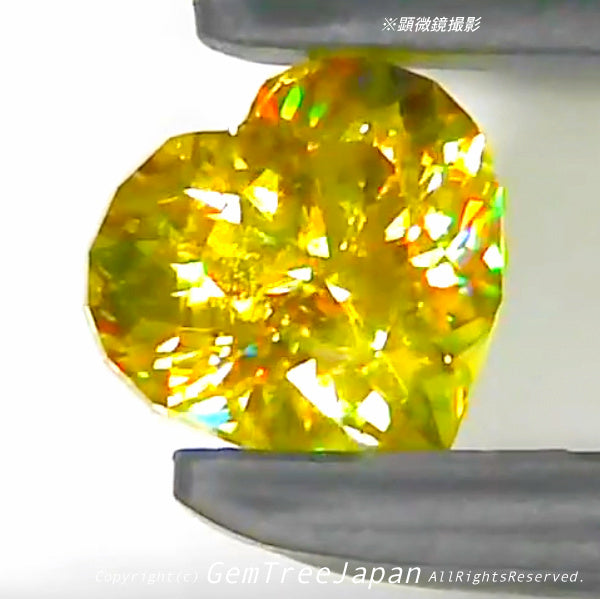 『2個ぽっきり』“ファンシーハート”のマダガスカルスフェーン💎こちらは0.76ctです✨11/16Live配信⚡️ピアっちゃん作品