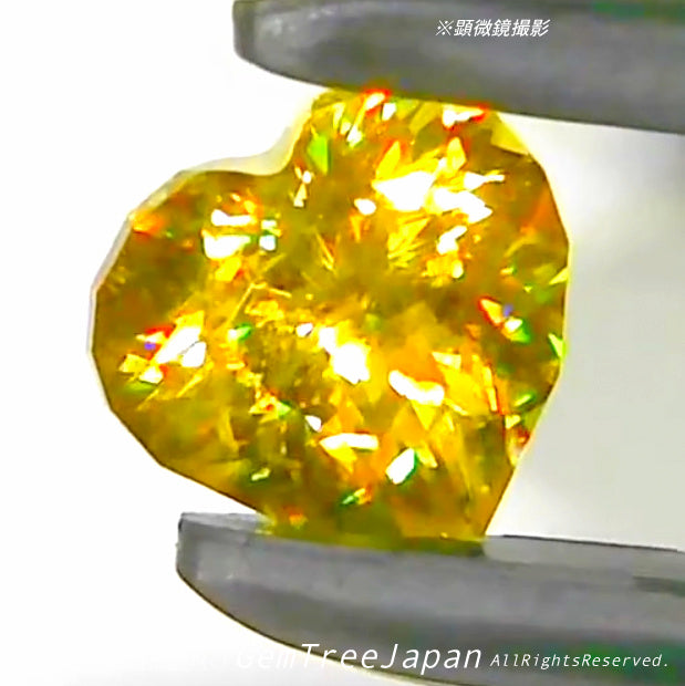 『2個ぽっきり』“ファンシーハート”のマダガスカルスフェーン💎こちらは0.76ctです✨11/16Live配信⚡️ピアっちゃん作品