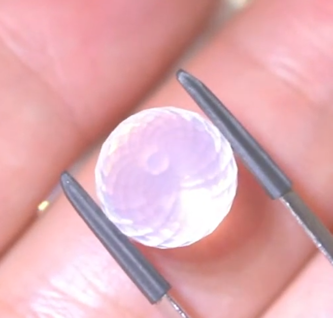 芸術的なミラーボールカット✨ミルキークォーツ 10.64ct 師匠作品💎