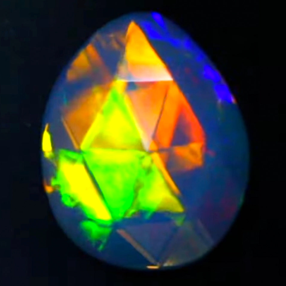【3456爆誕記念】フラッシュ遊色オパール2.70ct✨今週末ぽっきりナント¥34,560❗️こちらはクーポンはごめんなさい🙏