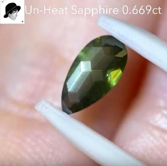 【SOLD OUT】進化版キューブカットを施した非加熱ケニア産サファイア0.669ct💎ゲオちゃん作品✨こちらは「お問合せ一番乗り特価」でご紹介です♪