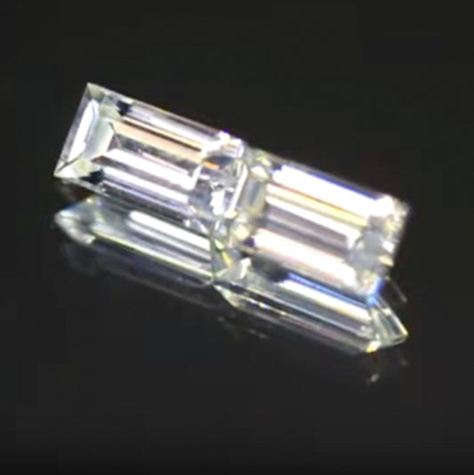 【SOLD OUT】バゲット2個セット✨✨カラーレスジルコン0.48ct&0.48ct💎ピアッちゃん作品✨こちらは「お問合せ一番乗り特価」でご紹介です♪