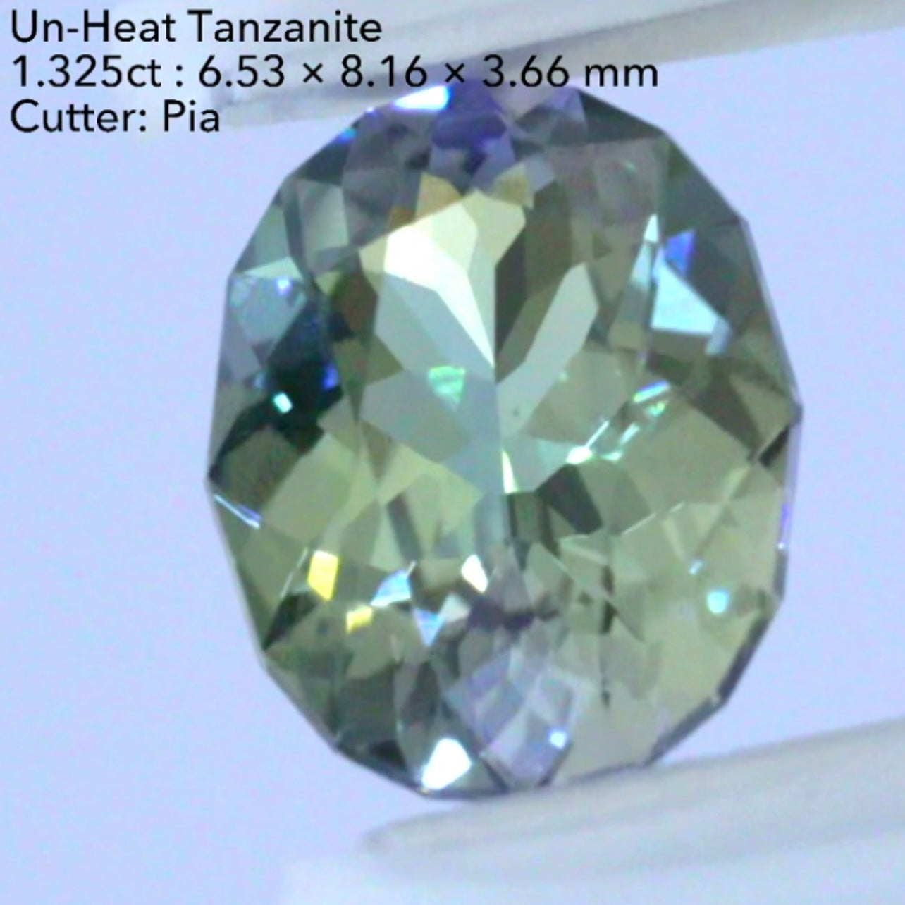 大きい面に広がる“美色グリーン”と“うるうる感”✨👍非加熱ゾイサイト(タンザナイト)1.325ct💎ピアッちゃん作品✨今なら『クーポン or ZB』のご利用もOK❗️