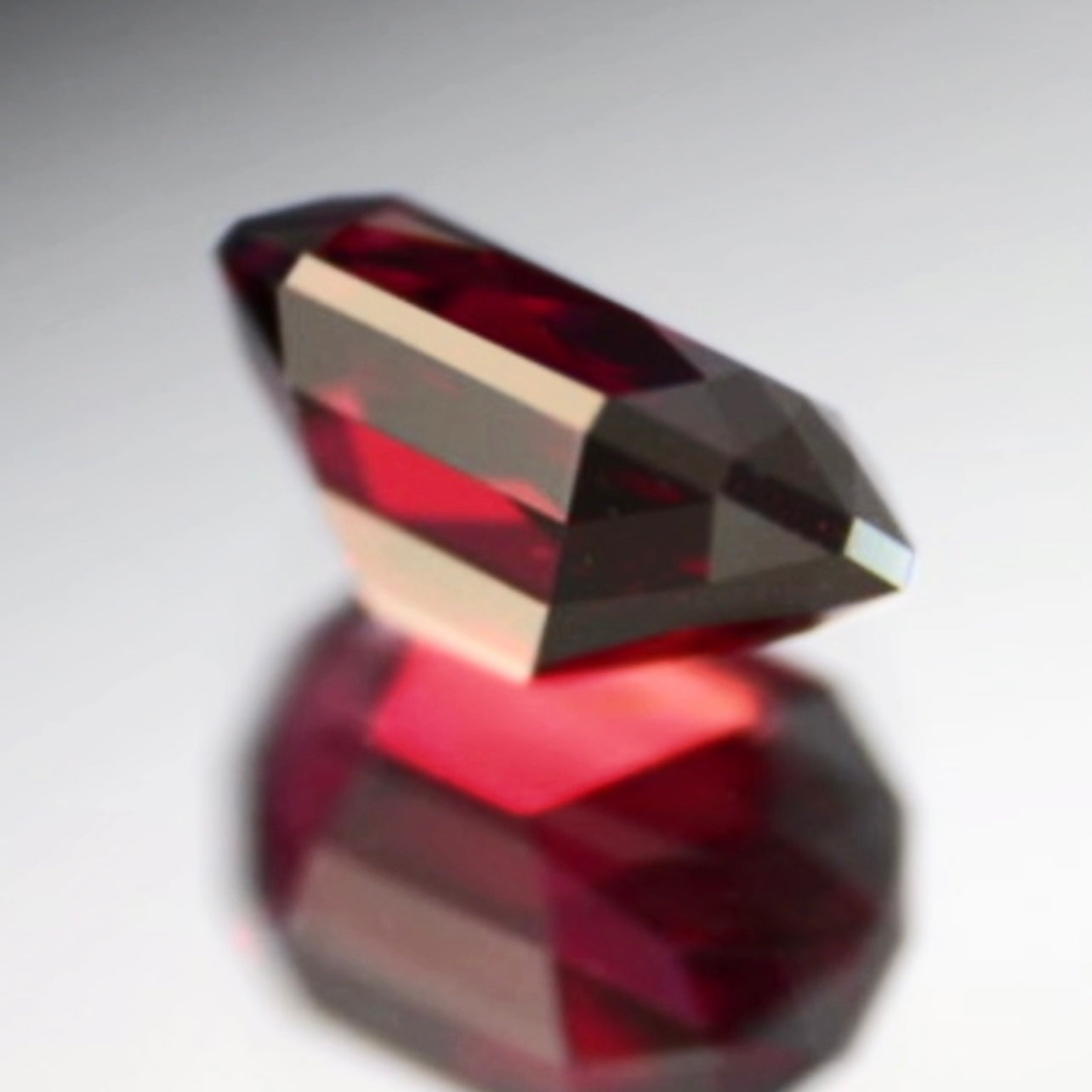 パイラルスパイト(3種混合)ガーネット♪希少レッドマラヤ1.924ct💎ピアッちゃん作品✨