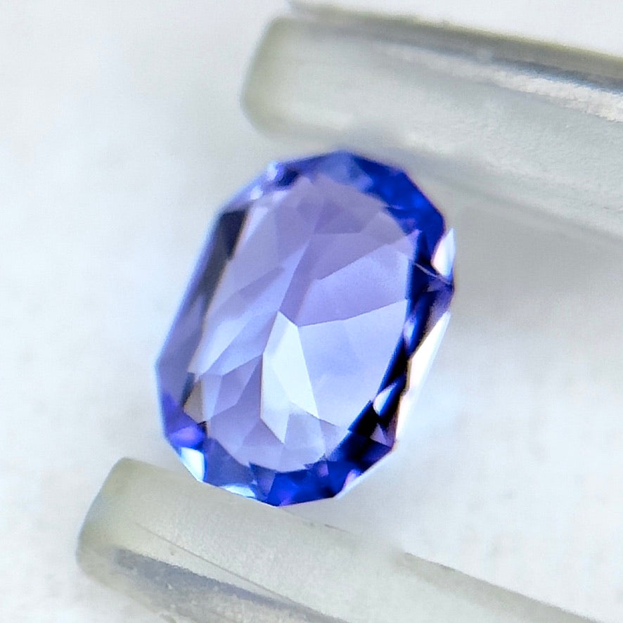「小さいものこそ良いものをシリーズ」✨濃さも煌めきもシッカリ楽しめる❄️パープルタンザナイト0.32ct✨ピアッちゃん作品【迎春特価❄️】