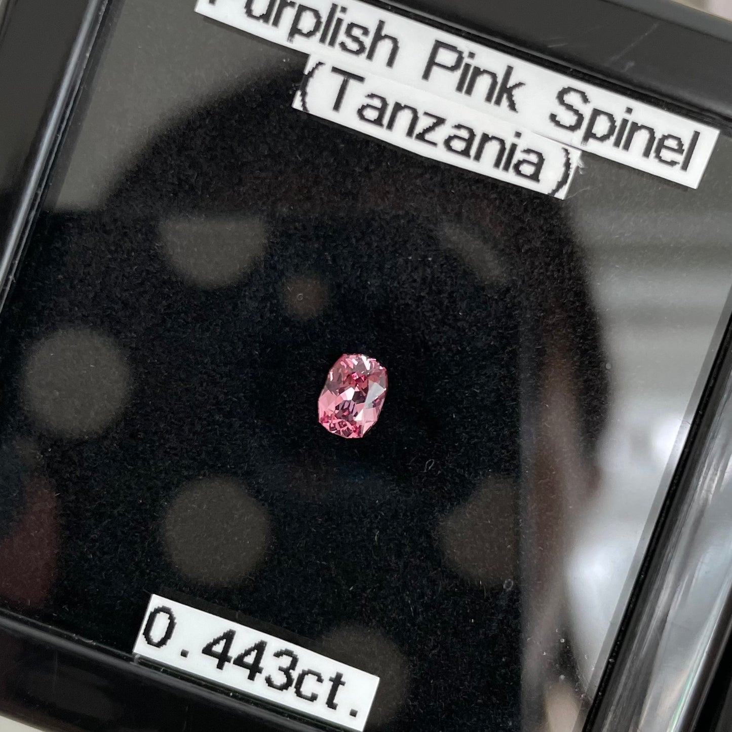 【お客さま専用】鮮やかなピンクと強い輝きが可愛すぎる★パープリッシュピンクスピネル0.443ct. ピアッちゃん作品