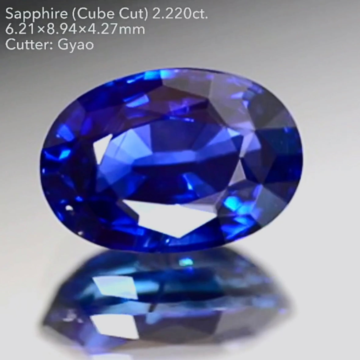 ロイヤルにインクブルーが混ざった濃厚美色に縁取りキューブカット★サファイア 2.220ct【Cube cut】