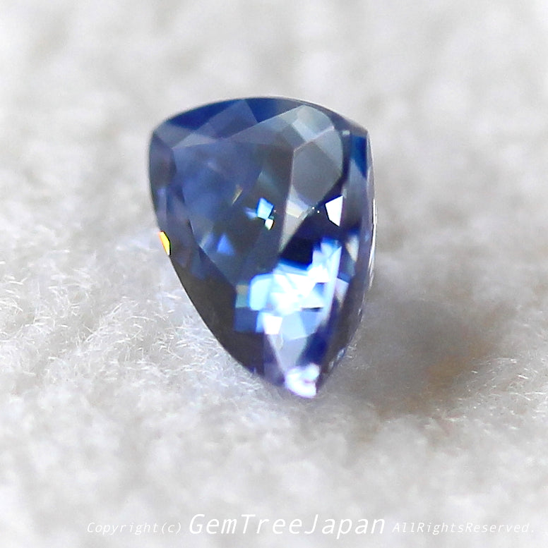 さすがベニト&トリリアント❗️贅沢なボリュームと贅沢な輝き✨ベニトアイト0.44ct💎