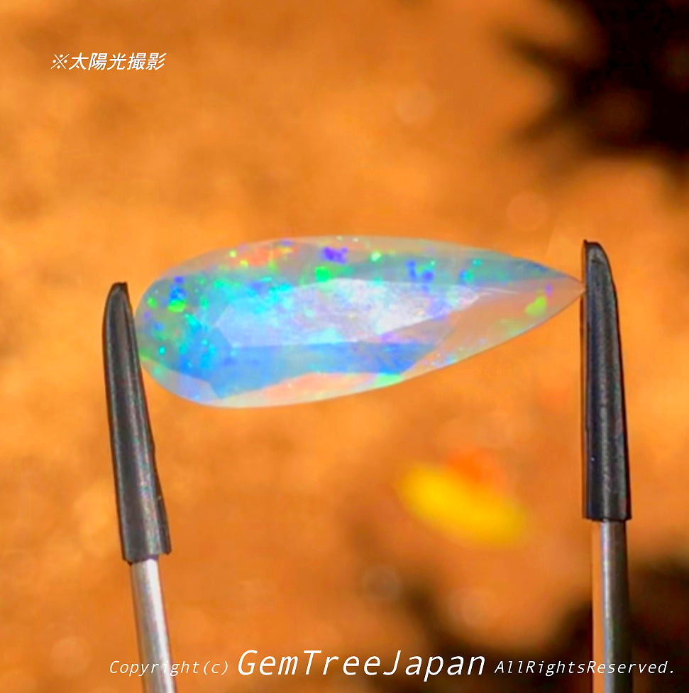 楽しさと綺麗さを兼ね備えたオーストラリア産オパール🌈✨"アディダス作"3.28ct💎