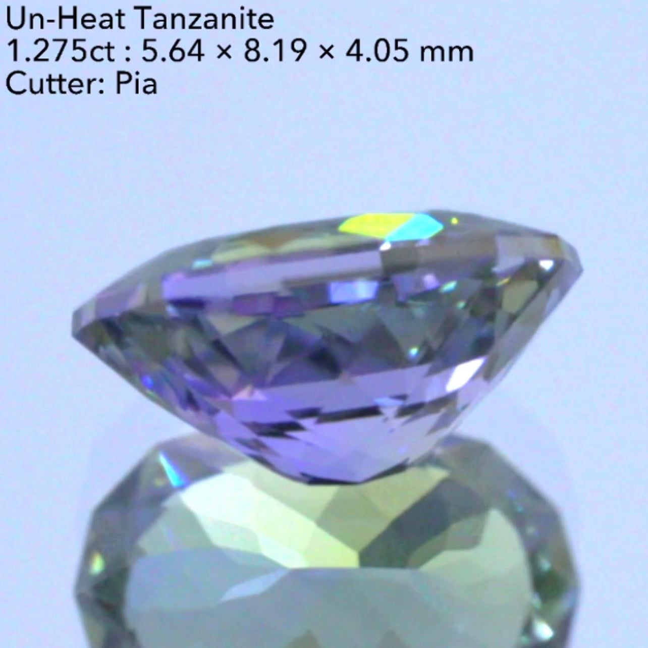 深みのある美色が煌めくパーフェクトカット👍非加熱ゾイサイト(タンザナイト)1.275ct💎ピアッちゃん作品✨
