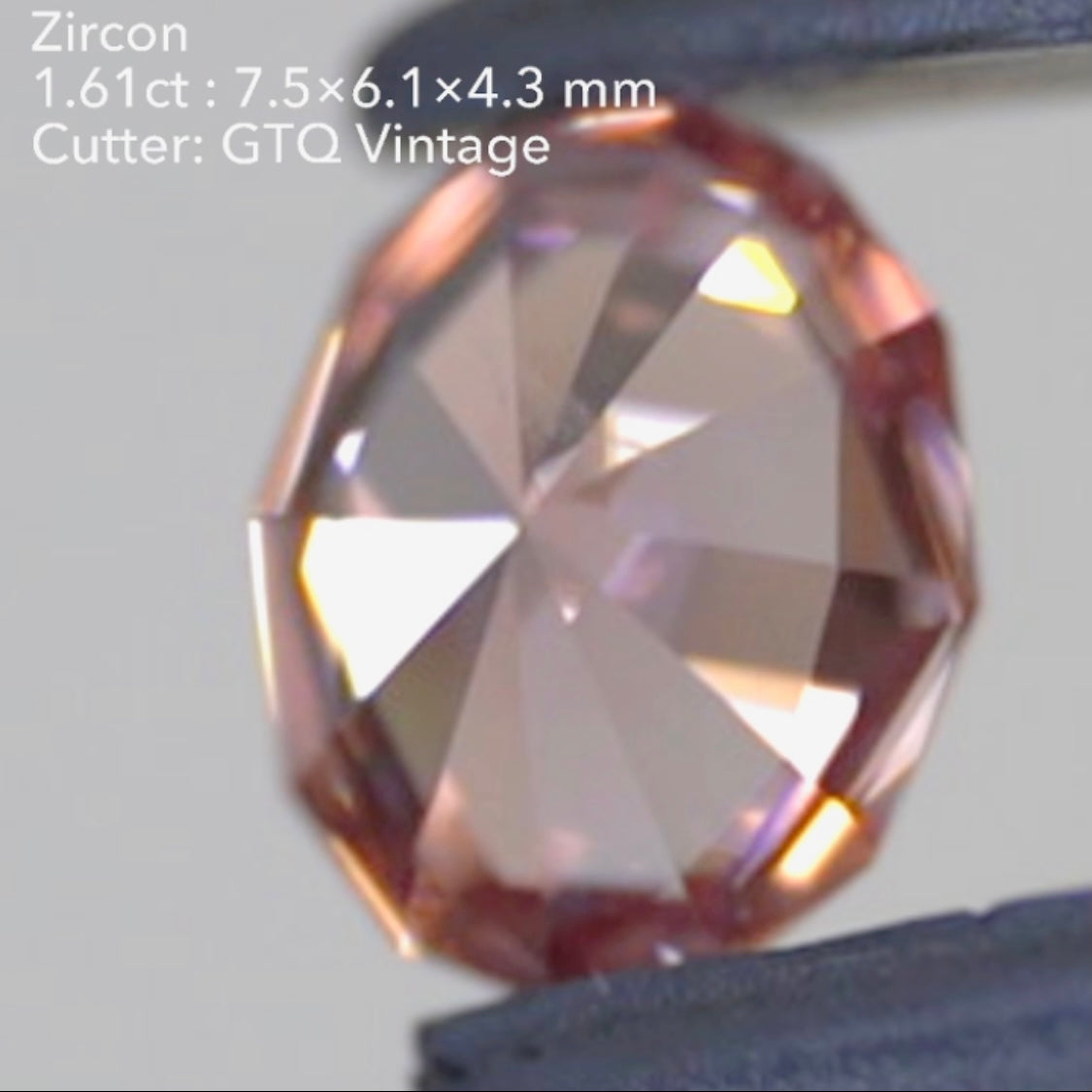 5年越しの新作発表✨貴重な美色のピンクジルコン1.61ct💎GTQヴィンテージ作品
