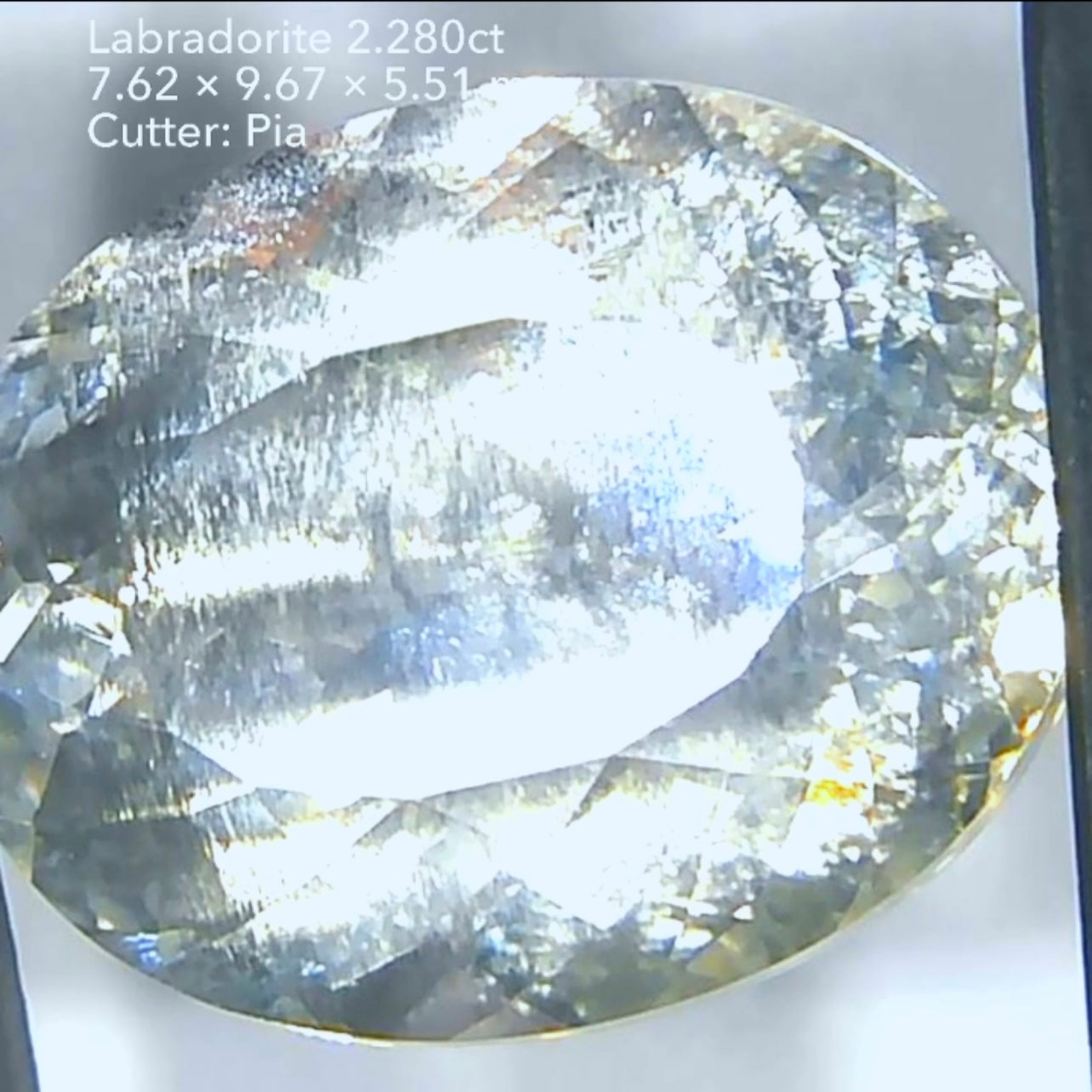 『溶けない氷河感』独特の雰囲気を楽しむラブラドライト2.280ct💎ピアッちゃん作品👍GTJ名物【HPオークション】こちらはクーポンはごめんなさい🙏