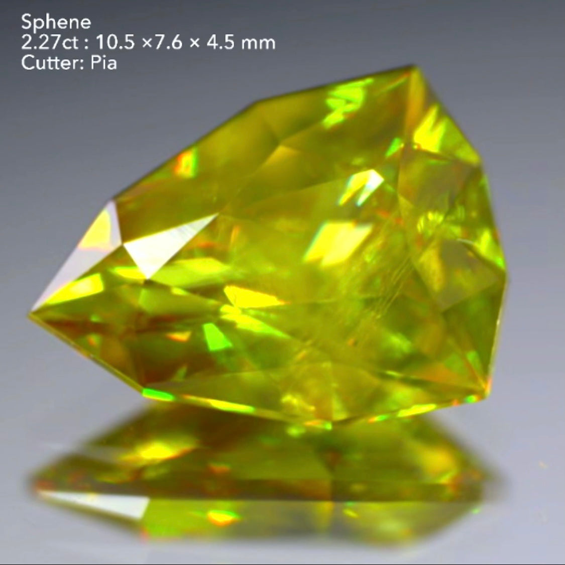 煌めく槍型✨マダガスカル産スフェーン2.27ct💎ピアッちゃん作品