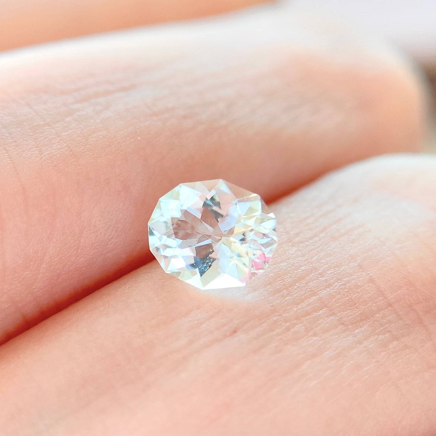 【ご落札者様専用】大人気✨激変イエロー!夜空に瞬く星の煌めき★UVだけでなくカラーレスの輝きも抜群の美カット★スキャポライト0.511ct ピアッちゃん作品