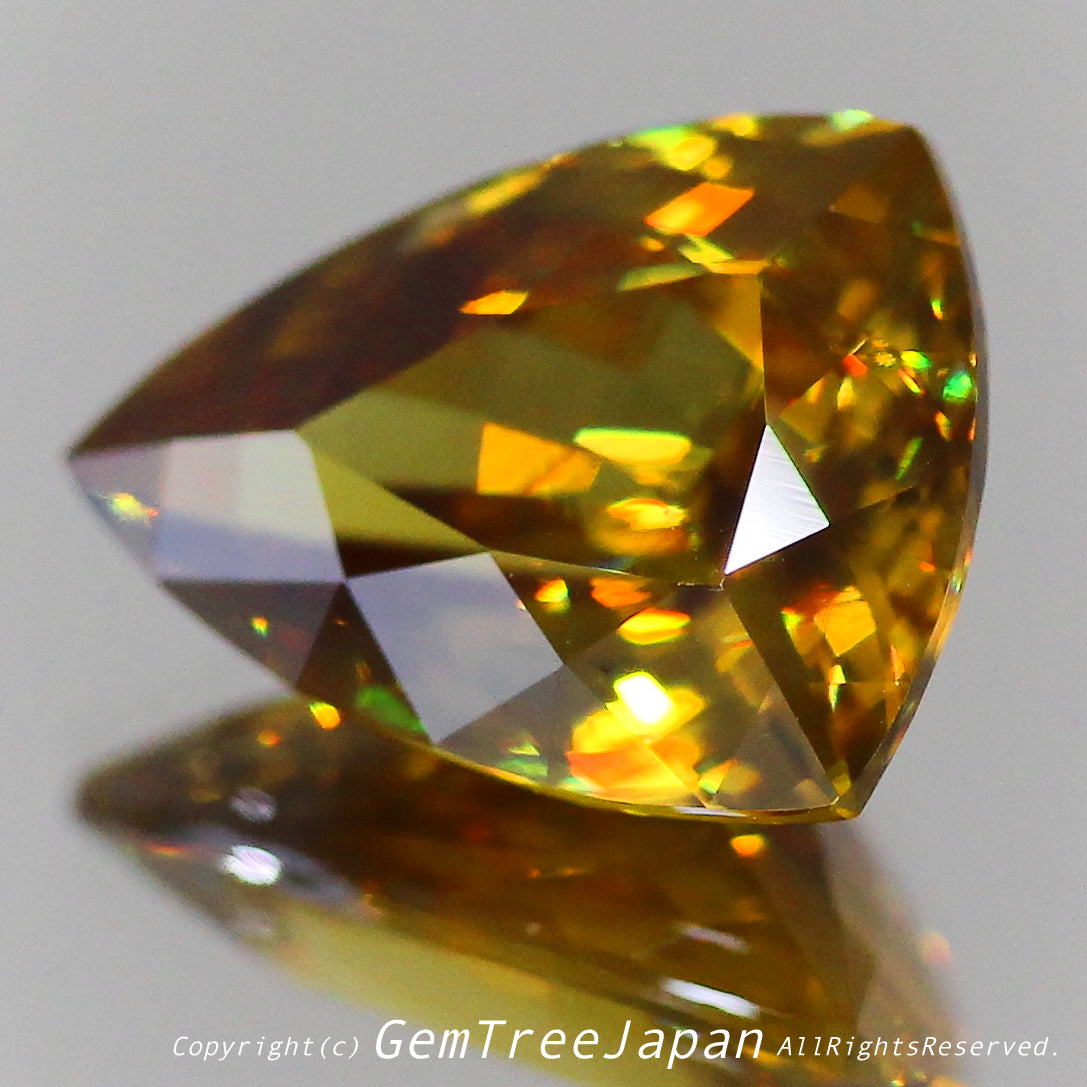 今現在では最後のアディダス監督作品💎マダガスカル産スフェーン5.23ct✨もともとは「10ctアップのクッション」から生まれ変わった逸品👏夏休み期間中だけの特別な価格でご紹介です