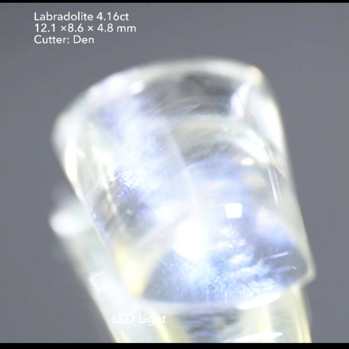 縞模様インクルージョンが印象的ラブラドライト4.16ct★デンちゃん(社長)作品👍GTJ名物【HPオークション】こちらはクーポンはごめんなさい🙏