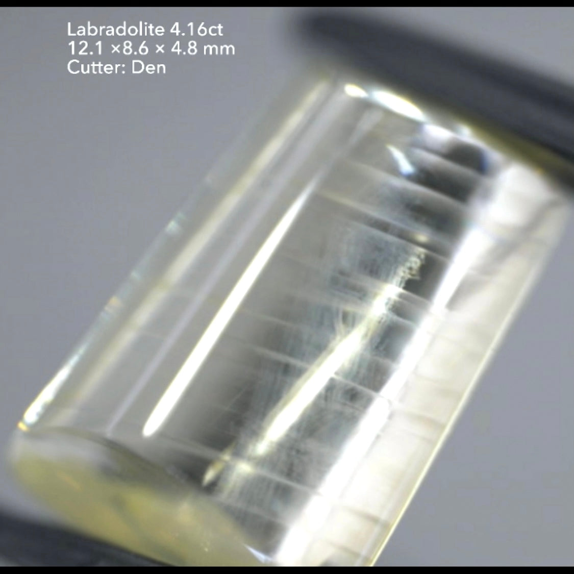 縞模様インクルージョンが印象的ラブラドライト4.16ct★デンちゃん(社長)作品👍GTJ名物【HPオークション】こちらはクーポンはごめんなさい🙏