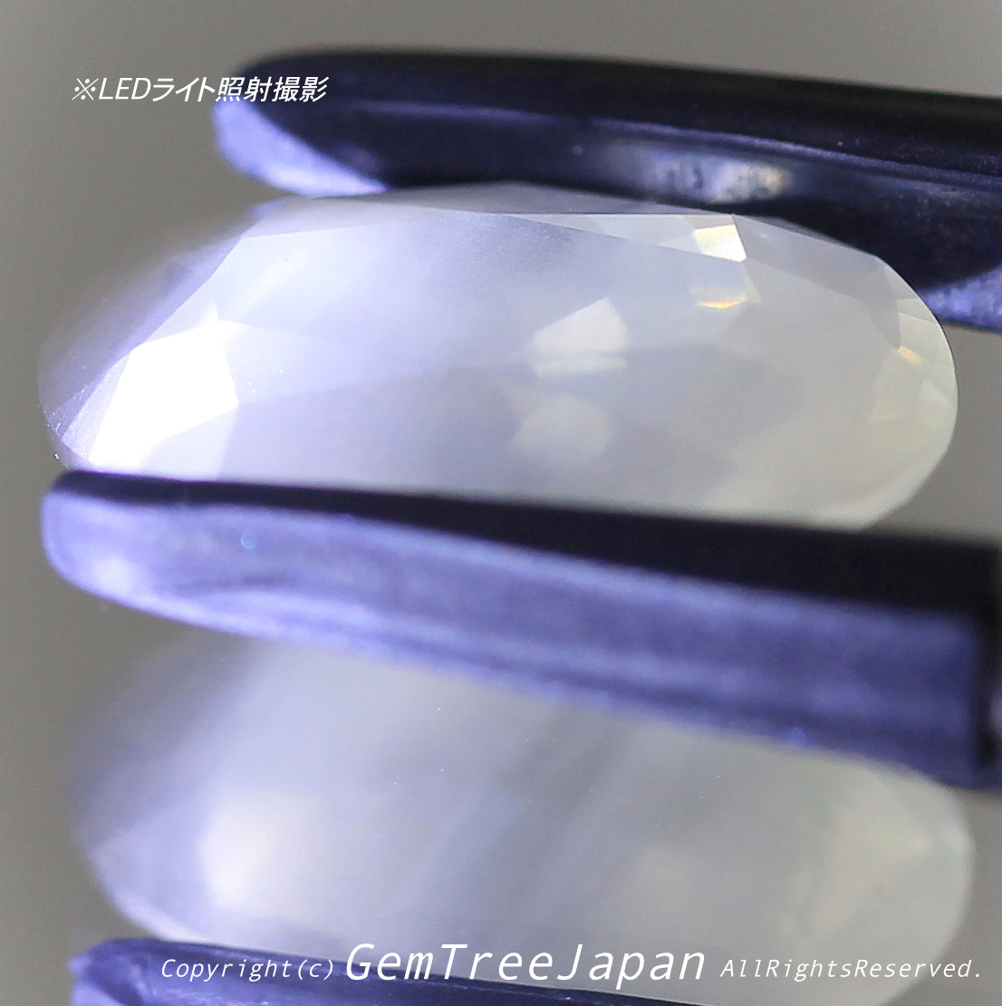 ムーンストーンのような煌きを秘めた4.335ct✨“ちょっとシルキー”な感じが魅力的な非加熱サファイア特集✨専門店ならではのラインナップで開催中の“サファイア祭り”✌️こちらはナント!オークションです🎶11日「22時10分終了」となります⏰