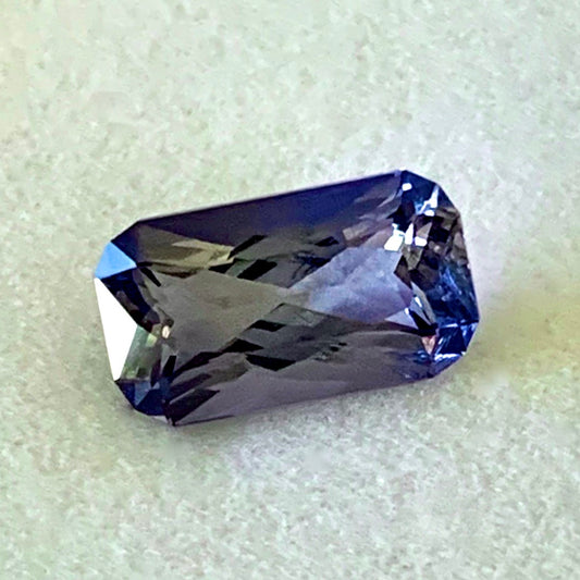 アイオライト1.42ct✨11/18夜Live配信商品⚡️ピアっちゃん作品💎✨