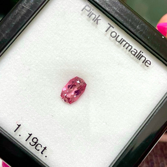ラブリーすぎないシェリーピンク🍒トルマリン1.19ct✨ピアッちゃん作品 💖4/14チハルームご紹介作品💖