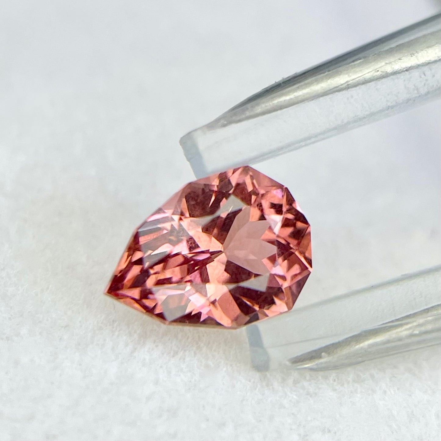 8/17(水)21:30終了‼️オレンジイなトロピカル感がたまらない❣️マラヤガーネット0.680ct✨ピアッちゃん作品⚪️【原宿プチ個展リアルチハルーム開催感謝出品】