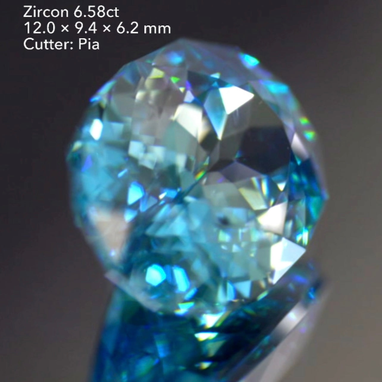 元旦22:00終了💨2022年初売りオークション❗️キタぁ〜煌くファンシーオーバル💎大粒ブルージルコン6.58ct✨ピアッちゃん作品👍