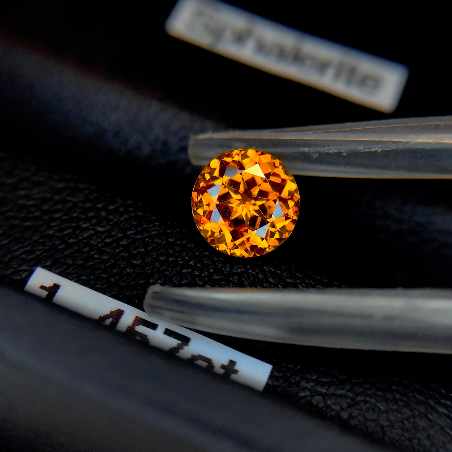整ったラウンドカットで堂々と輝く🔥スファレライト1.457ct./イガちゃん作品