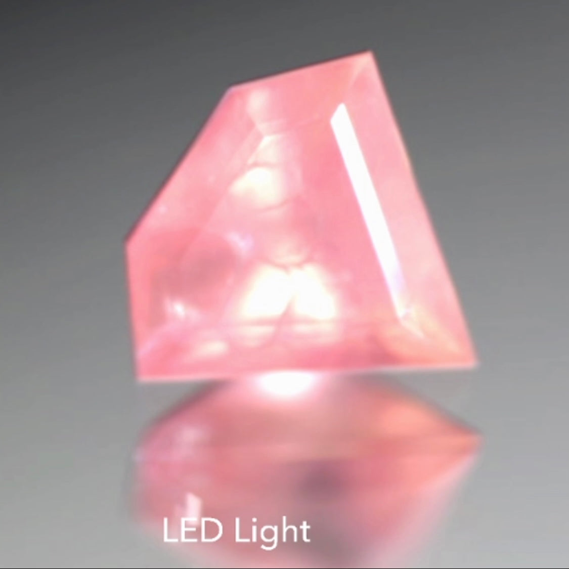 また新たな宝石形 が完成💎“日本が誇る北海道の宝”ロードクロサイト0.562ct✨ゲオちゃん作品👍