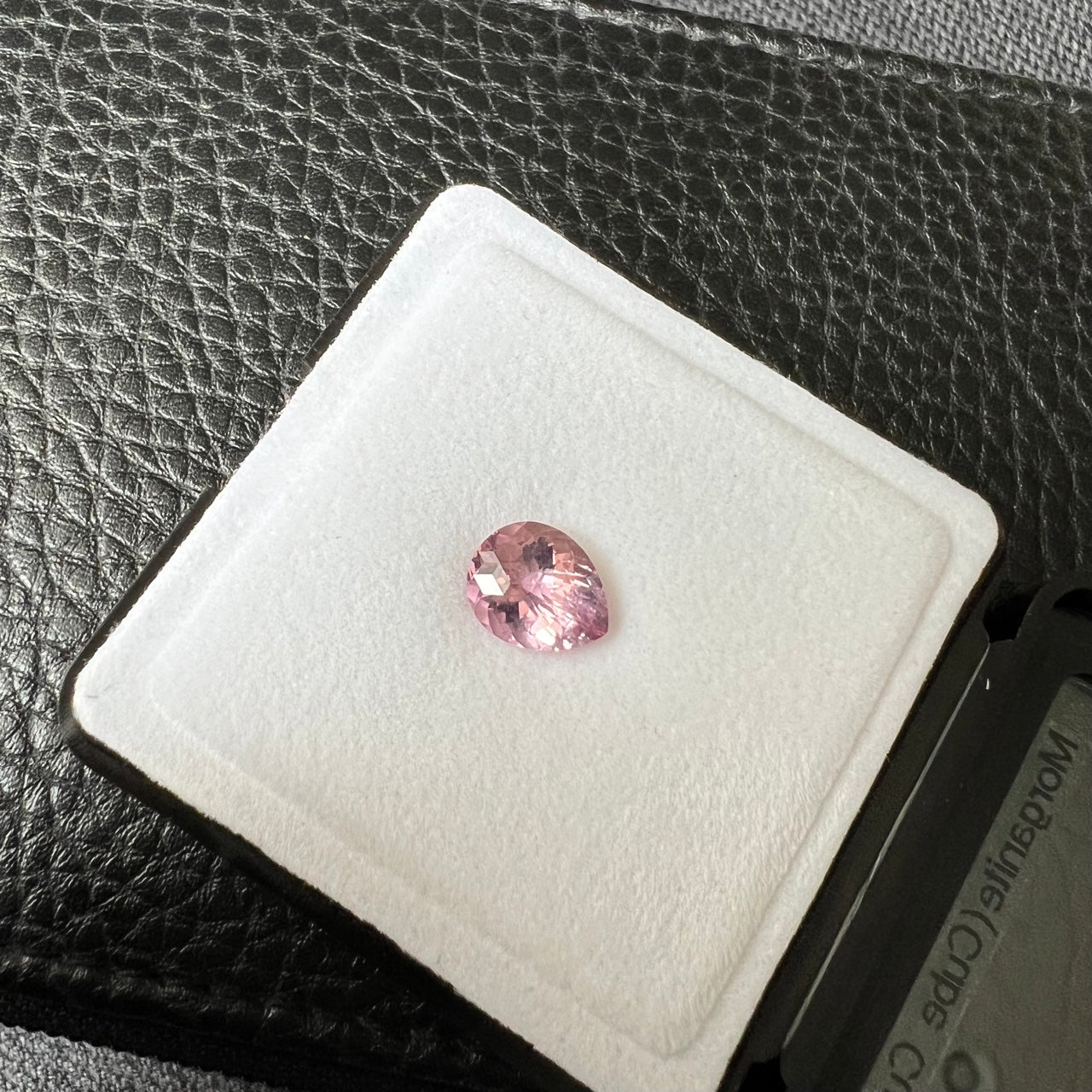 まさに桜の花びら🌸 魅惑的なぼってり全面キューブ✧ モルガナイト(ピンクベリル)2.637ct✨ゲオちゃん作品
