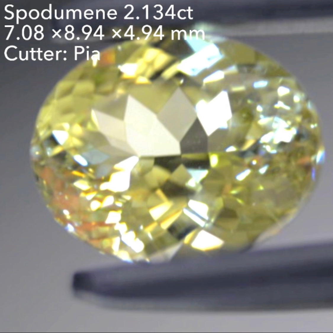 超キラキラ✨イエロースポジューメン《トリフェーン》2.134ct💎ピアッちゃん作品👍
