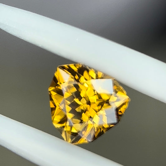 ジルコン 0.82 ct レイちゃん作品 ユサコレ放出品🦐